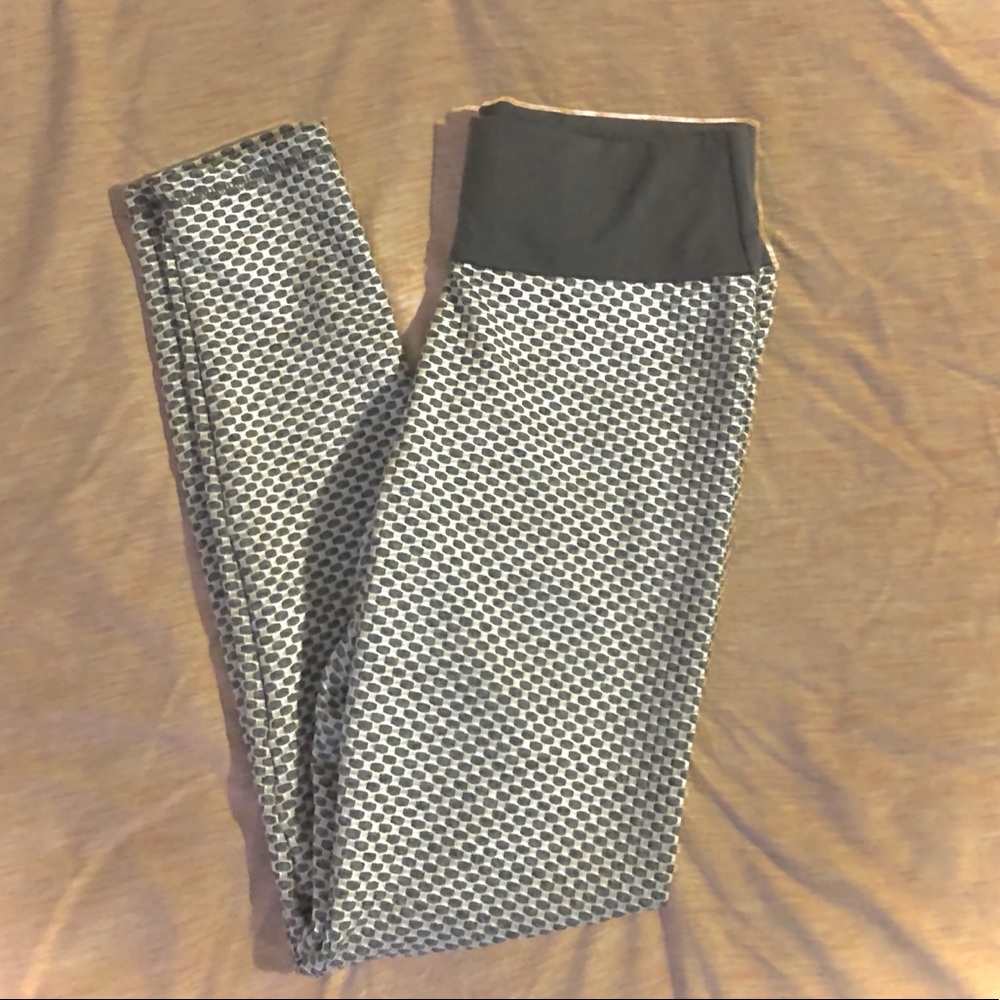 Tik Tok Leggings Med *Shape & Lift* Amazing!